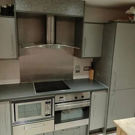 Double Room With En-Suite Bathroom London Exterior photo